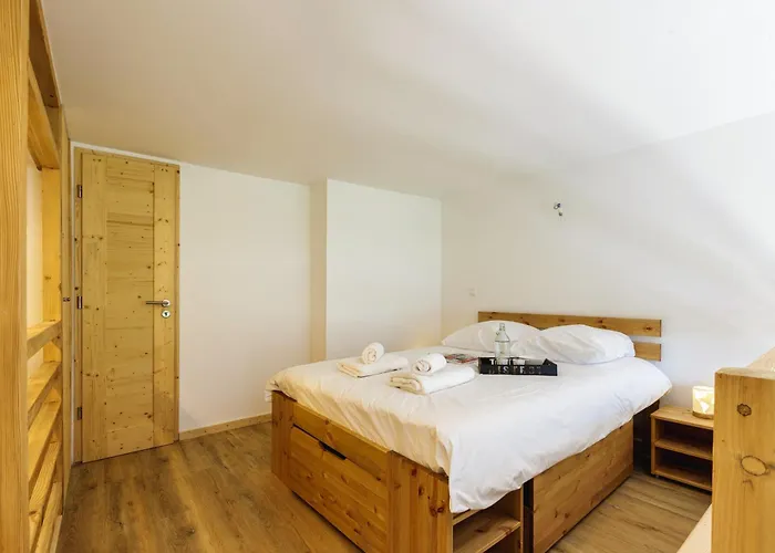 Grand Roc - Ancolies 217 - Happy * 霞慕尼