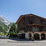 Grand Roc - Ancolies 217 - Happy Daire Chamonix